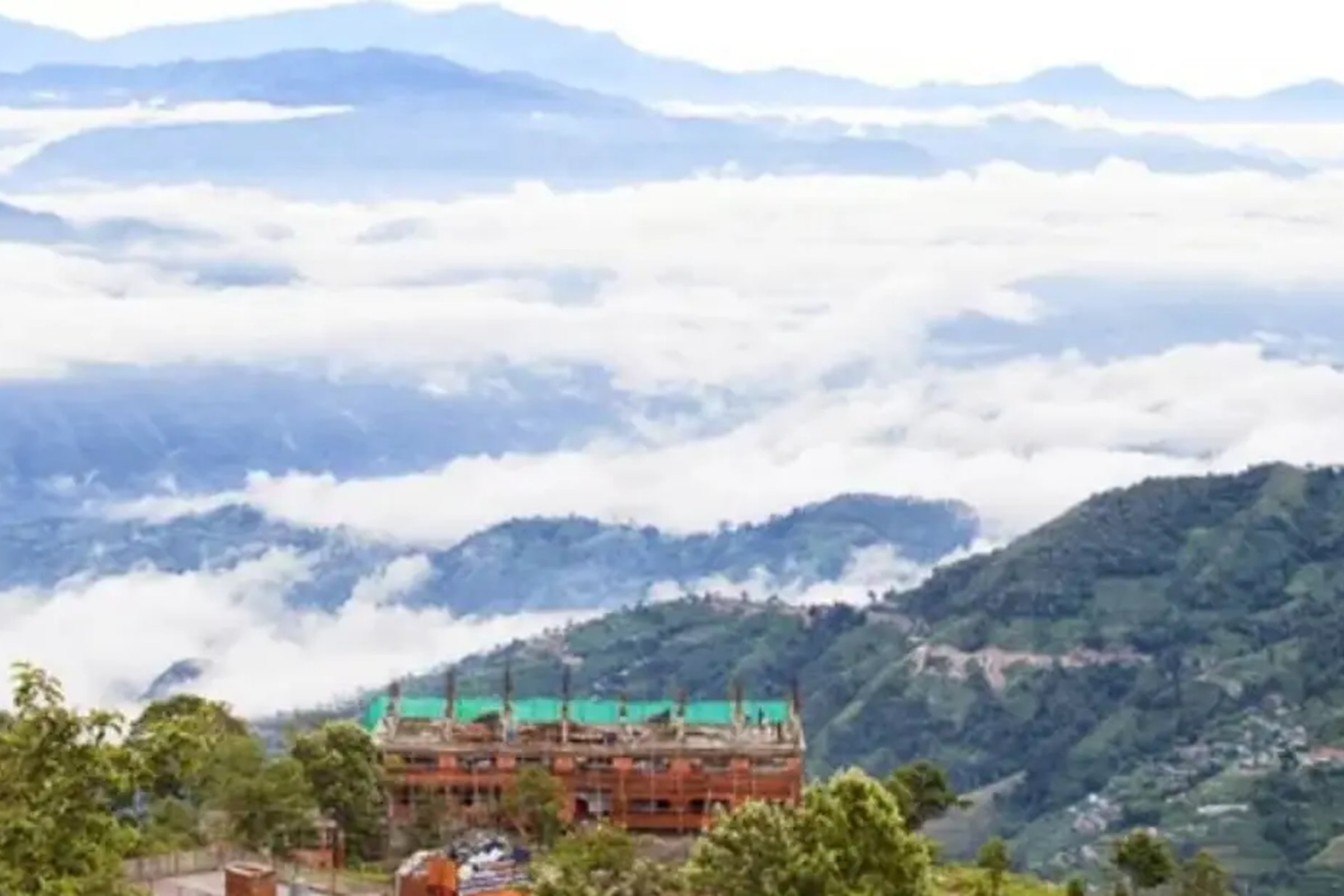 Private Full-Day Tour With Nagarkot Sunrise and Bhaktapur From Kathmandu